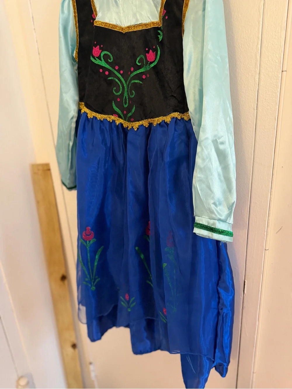 Frozen Anna Girls Blue Dress with Pink Removable Cape Kids Costume sz 150